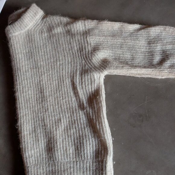 Everlane | The Cocoon Alpaca Crew |  Black Heather | Small - Picture 13 of 16